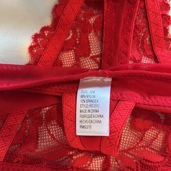 Beautiful Red Lingerie - Picture 3 of 4